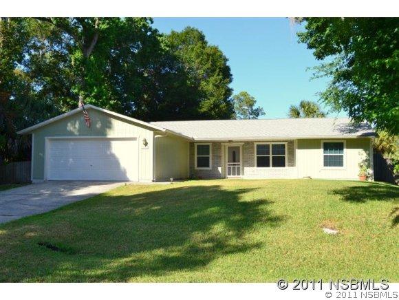 2937 Woodland Dr., Edgewater, FL 32141