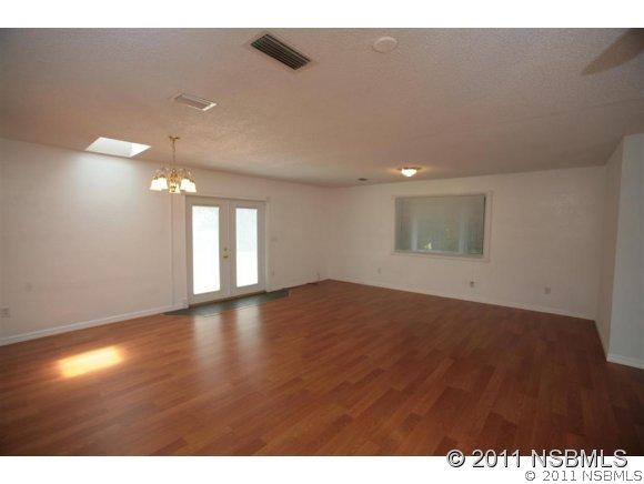 3229 Woodland Dr., Edgewater, FL 32141