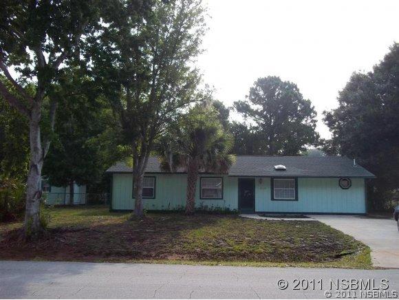 3229 Woodland Dr., Edgewater, FL 32141