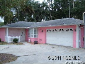 121 Oak Ridge Ave., Edgewater, FL 32132