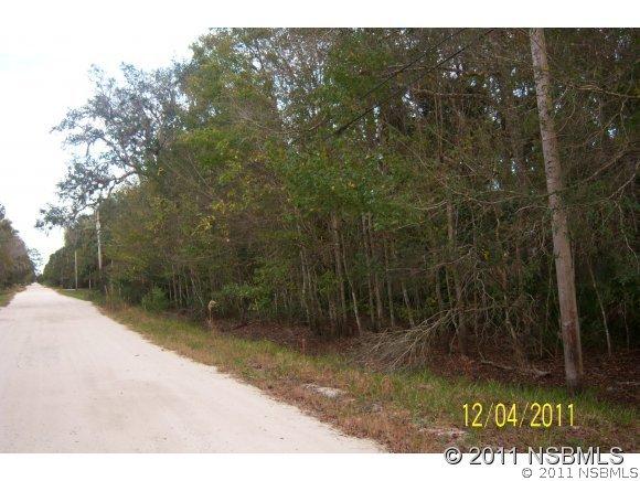 3034 Ragis Rd., Edgewater, FL 32132