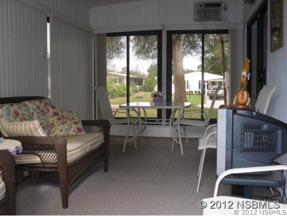 610 Charter Ln., Edgewater, FL 32141
