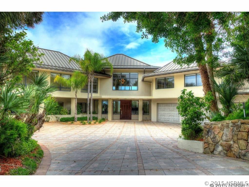2115 Ocean Dr., New Smyrna Beach, FL 32169