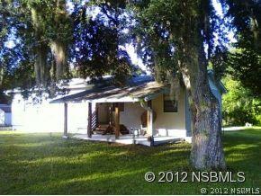 1596 Elizabeth St., New Smyrna Beach, FL 32168