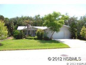 423 Sioux Blvd., Oak Hill, FL 32759