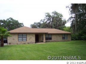 242 Lagoon Ave., Oak Hill, FL 32759