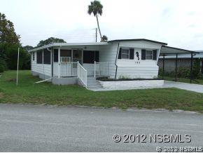 104 Pine St., Edgewater, FL 32141