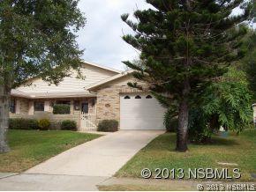 221 Shangri Lane Cir., Edgewater, FL 32132