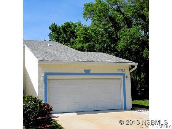2203 Candlewood Ln., New Smyrna Beach, FL 32168