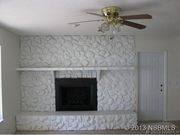 1413 Pine Tree Dr., Edgewater, FL 32132