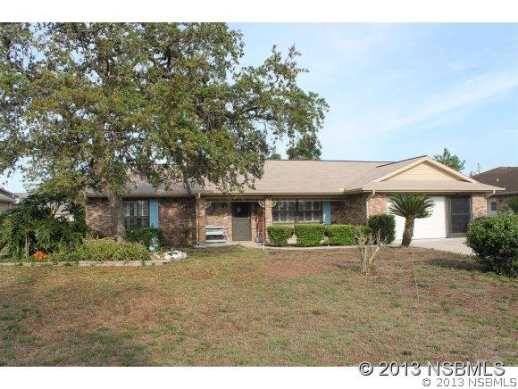 2085 Kingswood Ave., Deltona, FL 32725