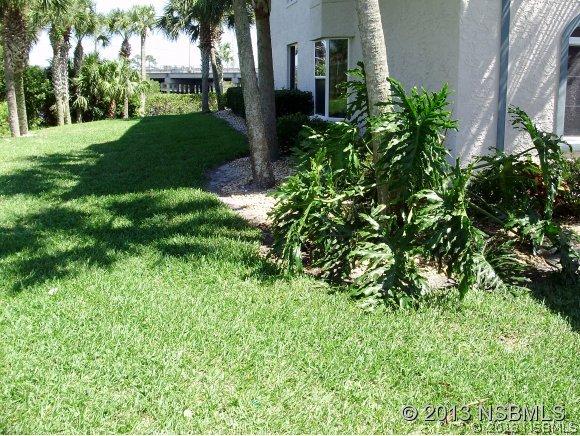 424 Bouchelle Dr. #101, New Smyrna Beach, FL 32169