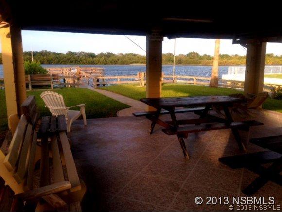 14 Pelican Ln., Edgewater, FL 32141