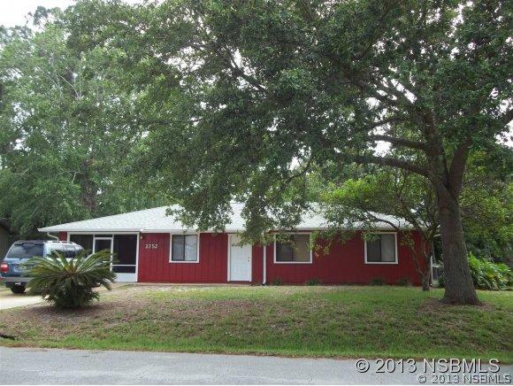 2752 Banyan Tree Dr., Edgewater, FL 32141