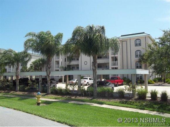 426 Bouchelle Dr. #101, New Smyrna Beach, FL 32169