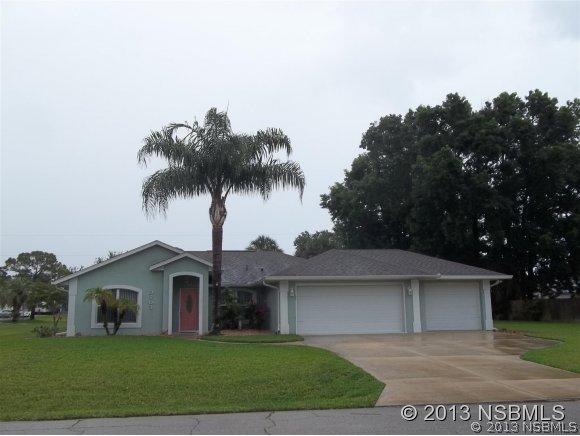 3203 Travelers Palm Dr., Edgewater, FL 32141
