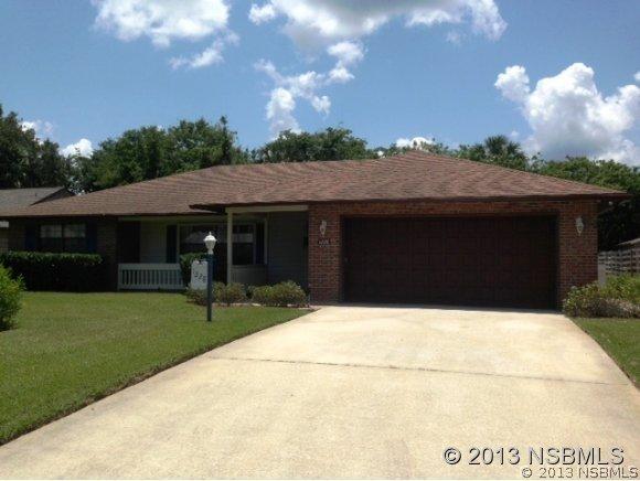 1228 Wayne Ave., New Smyrna Beach, FL 32168