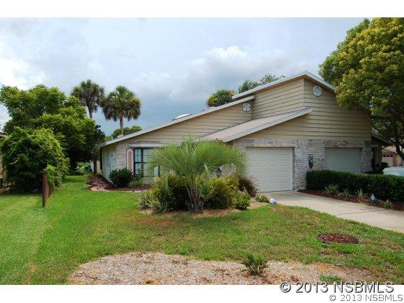 204 Shangri Lane Cir., Edgewater, FL 32141