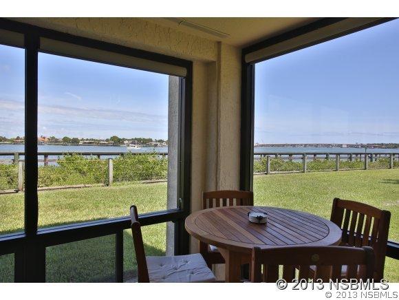 450 Bouchelle Dr. #105, New Smyrna Beach, FL 32169