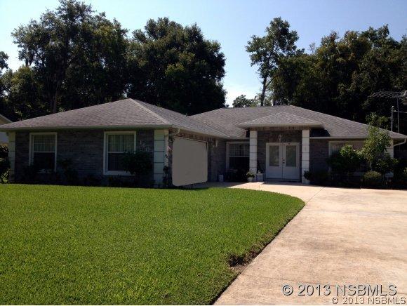 160 Hibiscus Rd., Edgewater, FL 32141