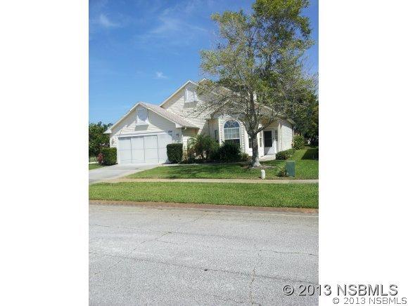 699 Rochester Ct., New Smyrna Beach, FL 32168