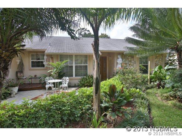 1824 Pine Tree Dr., Edgewater, FL 32132