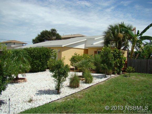 3821 Schoolway Ave., New Smyrna Beach, FL 32169