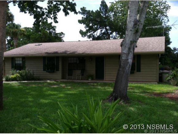 133 Flamingo Rd., Edgewater, FL 32141