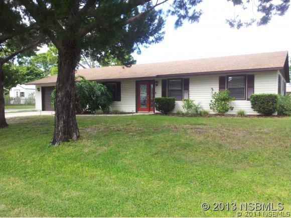 3048 Pine Tree Dr., Edgewater, FL 32141