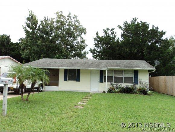304 Adele St., Edgewater, FL 32132