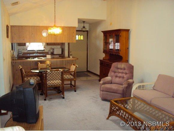 214 Shangri Lane Cir., Edgewater, FL 32132