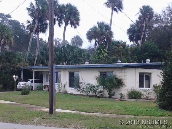 124 Riverview Dr., Edgewater, FL 32132