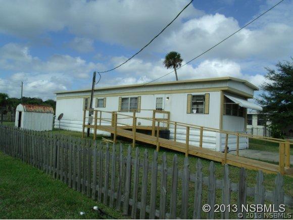 772 S Indian Harbor Ave., Oak Hill, FL 32759