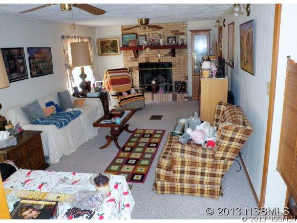 185 Douglas St., Edgewater, FL 32759