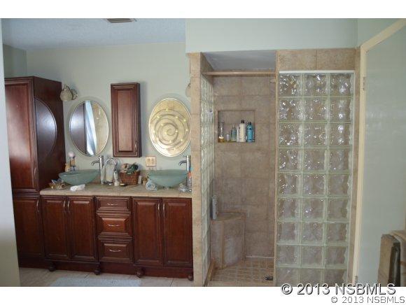 1721 Orange Tree Dr., Edgewater, FL 32132