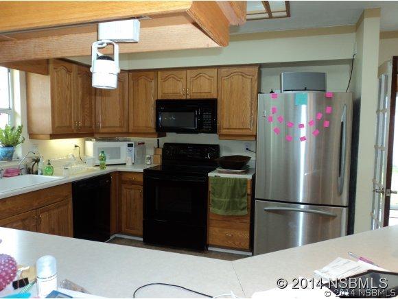 2939 Pine Tree Dr., Edgewater, FL 32141