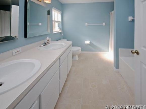 1319 Umbrella Tree Dr., Edgewater, FL 32132