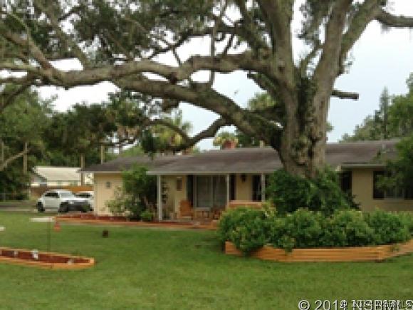 1524 Monroe Dr., Edgewater, FL 32132