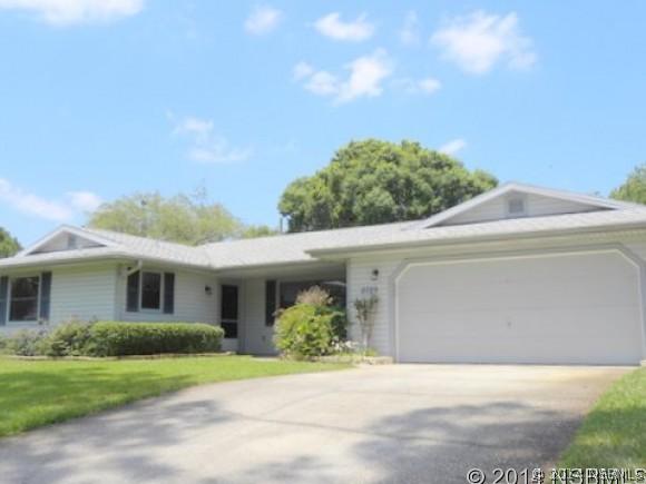 2729 Sabal Palm Dr., Edgewater, FL 32141