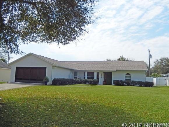 1514 Royal Palm Dr., Edgewater, FL 32132