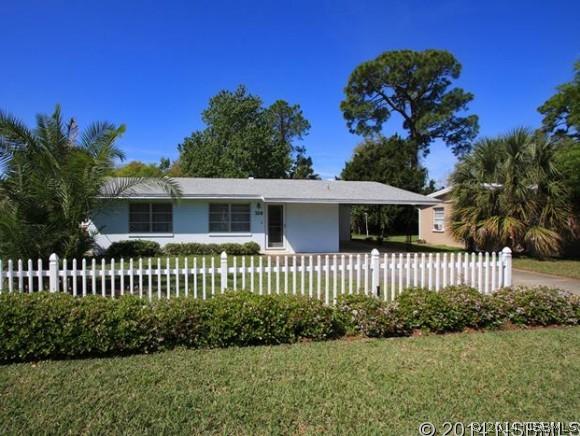 326 Hart Ave., Edgewater, FL 32132