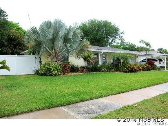 106 Desoto Dr., New Smyrna Beach, FL 32169