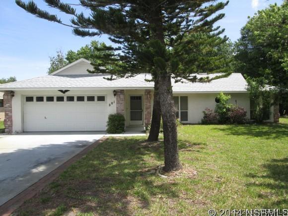 201 Meadow Lake Dr., Edgewater, FL 32141