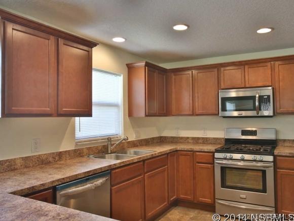 50 Fairway Cir., New Smyrna Beach, FL 32168