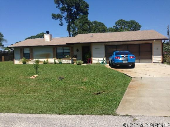 3329 Queen Palm Dr., Edgewater, FL 32141