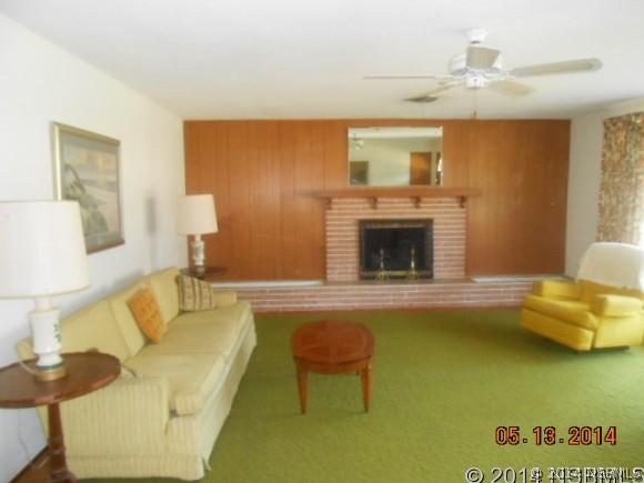 128 Parkwood Ln., Edgewater, FL 32132