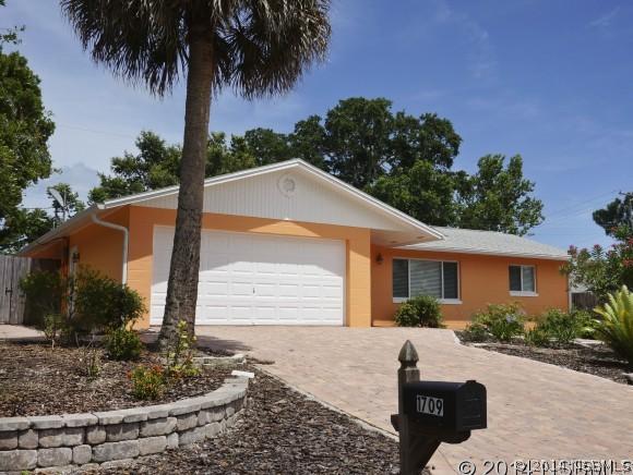 1709 Bradford Rd., Edgewater, FL 32132