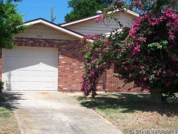 223 Shangri Lane Cir., Edgewater, FL 32132