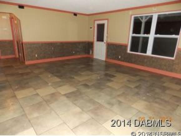 3209 Pine Tree Dr., Edgewater, FL 32141