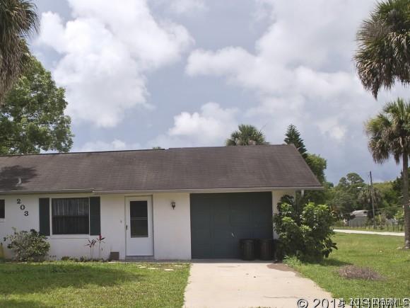 203 E Halifax Ave., Oak Hill, FL 32759